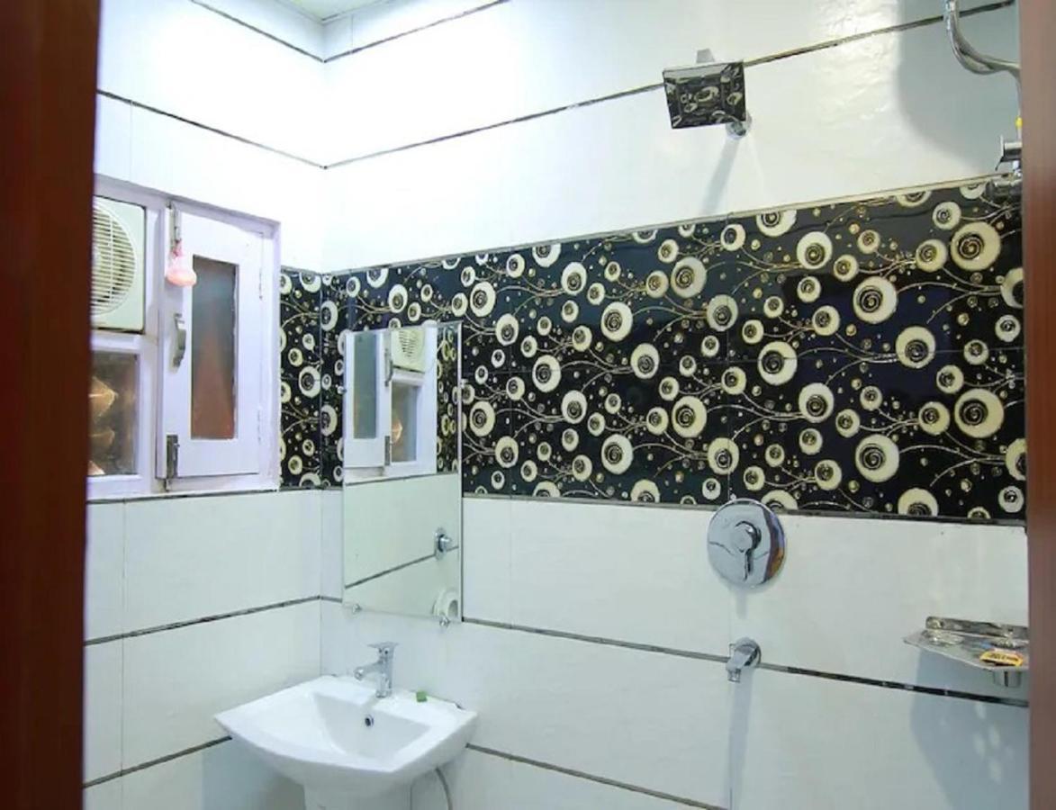 Hotel Kings, Rohtak Exterior foto