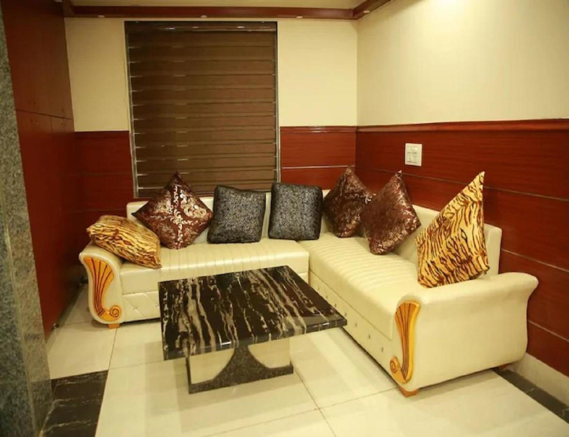 Hotel Kings, Rohtak Exterior foto